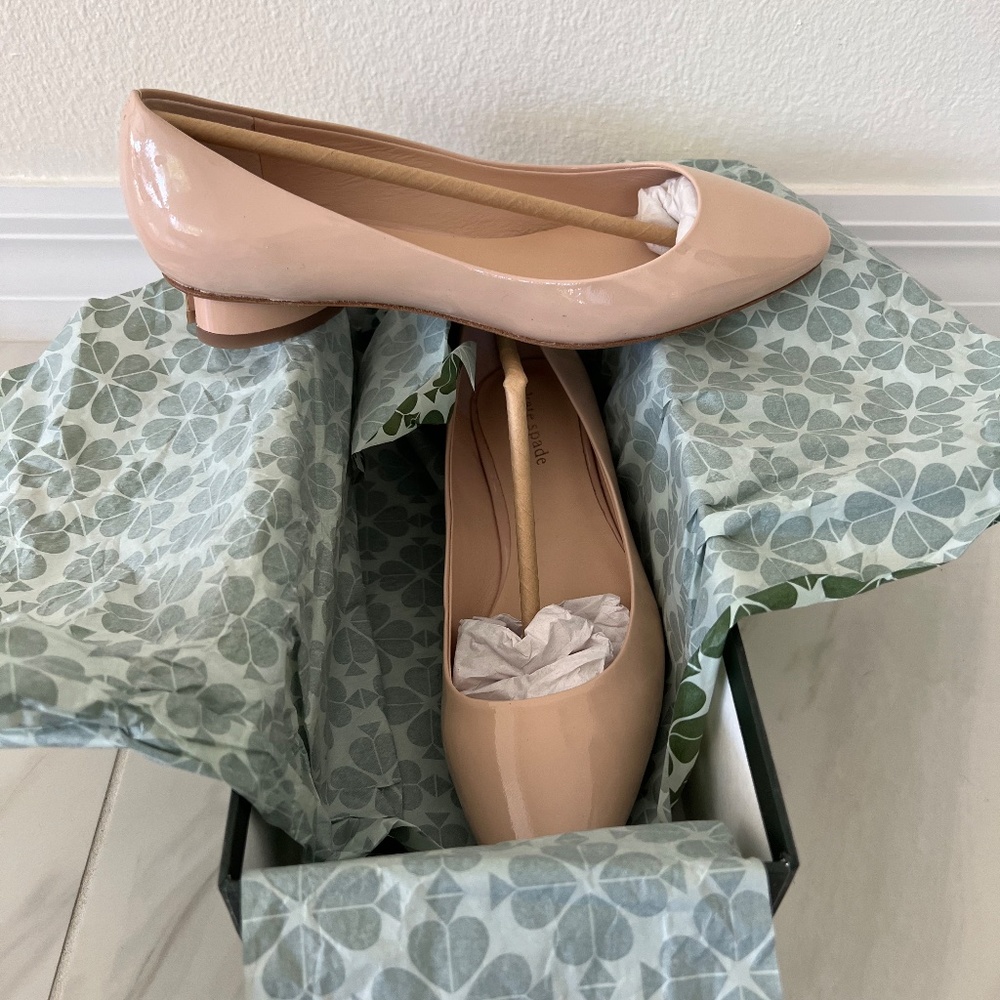 Kate Spade nude flats Fallyn Size 6.5 M New w/o tags